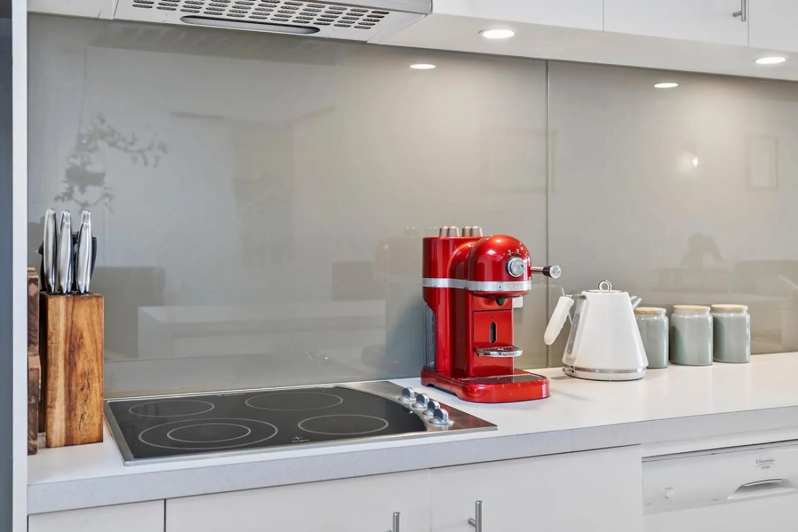 Eastern Shore Escape - Panoramic Modern Comforts Hobart